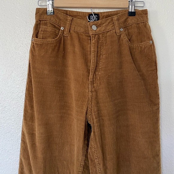 ❗️SOLD❗️Urban Outfitters BDG Mom High Rise Corduroy Jeans - Picture 4 of 8